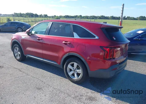 2021 Kia Sorento Lx z USA, uszkodzony, nr VIN 5XYRG4LCXMG002032